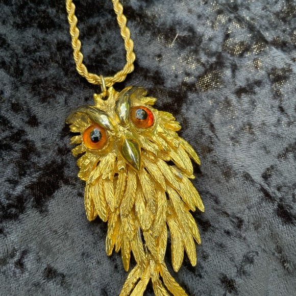 Vintage Gold Tone  Metal Articulated OWL Necklace Brown  Eyes Necklace - Picture 3 of 3
